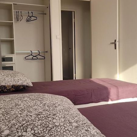 Appartement Bel apparemment lumineux avec parking gratuit à Cholet Extérieur photo
